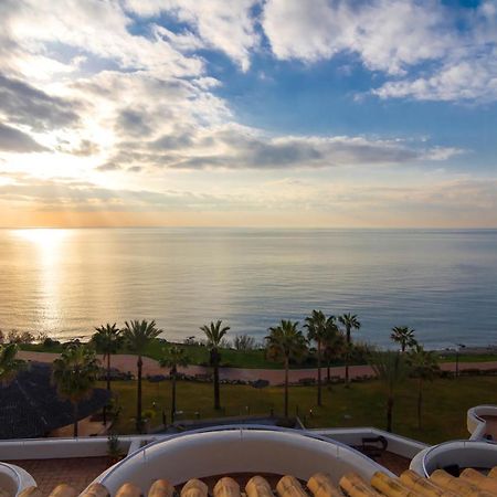 Mirador Bermuda Beach Sea Views エステポナ エクステリア 写真