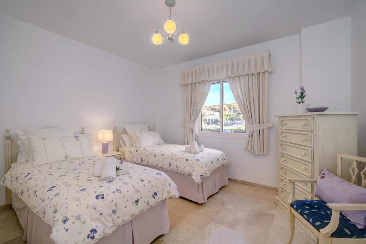 Mirador Bermuda Beach Sea Views エステポナ エクステリア 写真