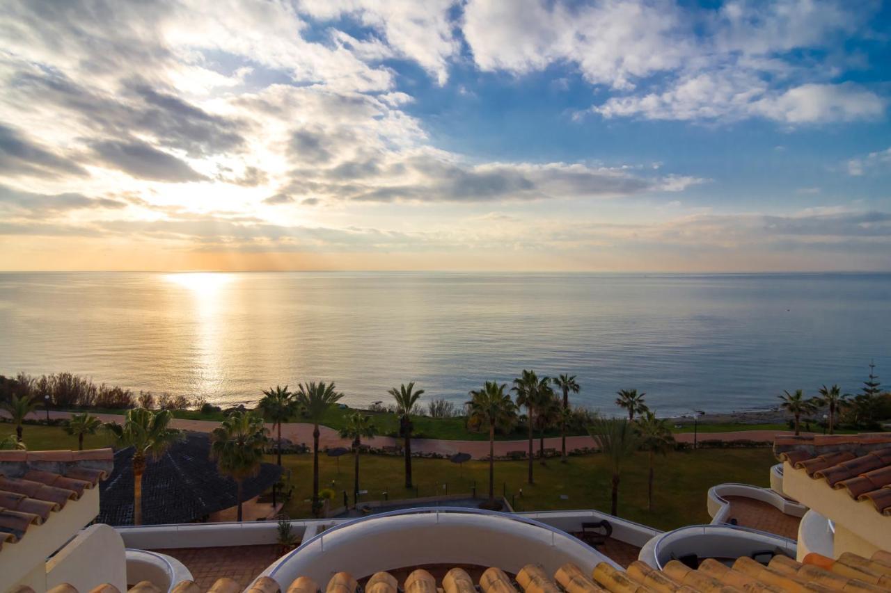 Mirador Bermuda Beach Sea Views エステポナ エクステリア 写真